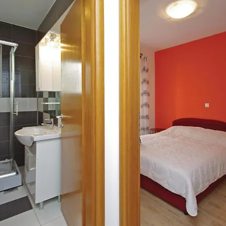 One-bedroom With Sea View 07 * Makarská