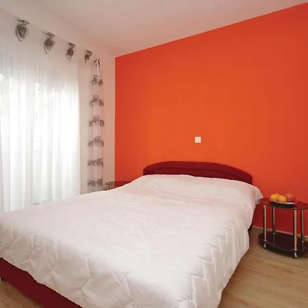 One-bedroom With Sea View 07 Апартаменты