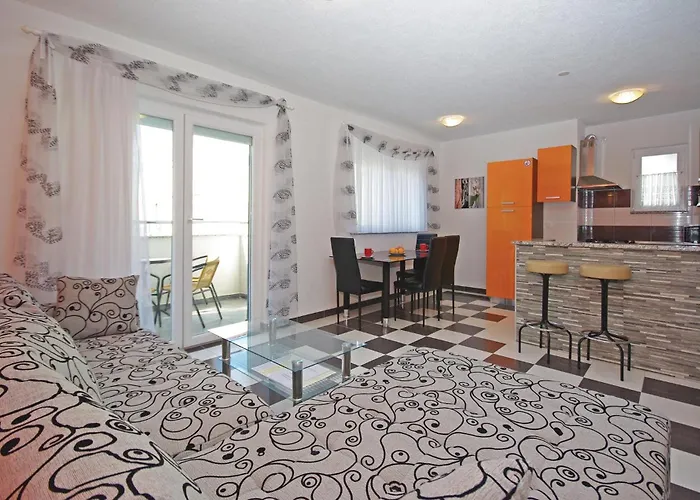 Апартаменты One-bedroom With Sea View 07