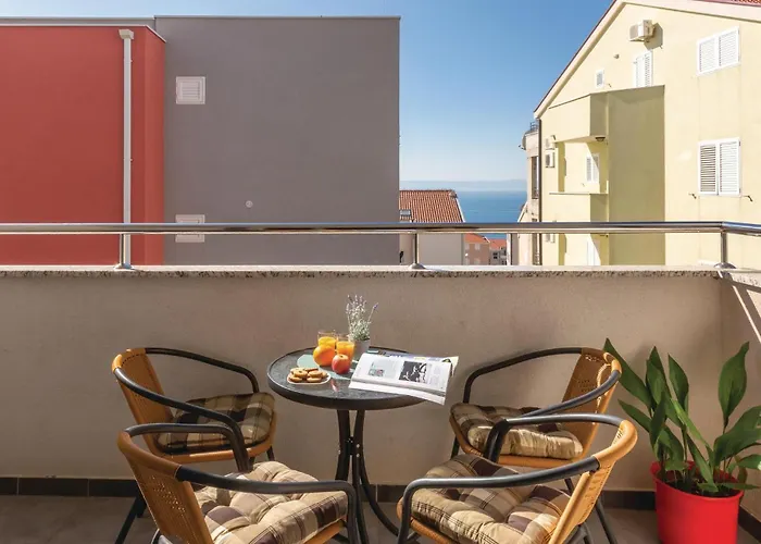 Апартаменты One-bedroom With Sea View 07 Макарска